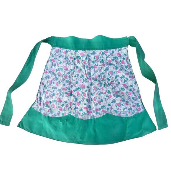 Vintage Apron With Scalloped Hem & Waistband Floral & Green 19" L Handmade - Picture 8 of 11